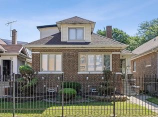 9015 S Elizabeth St, Chicago, IL 60620