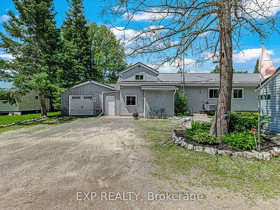 3rd image of 87 Superior Rd