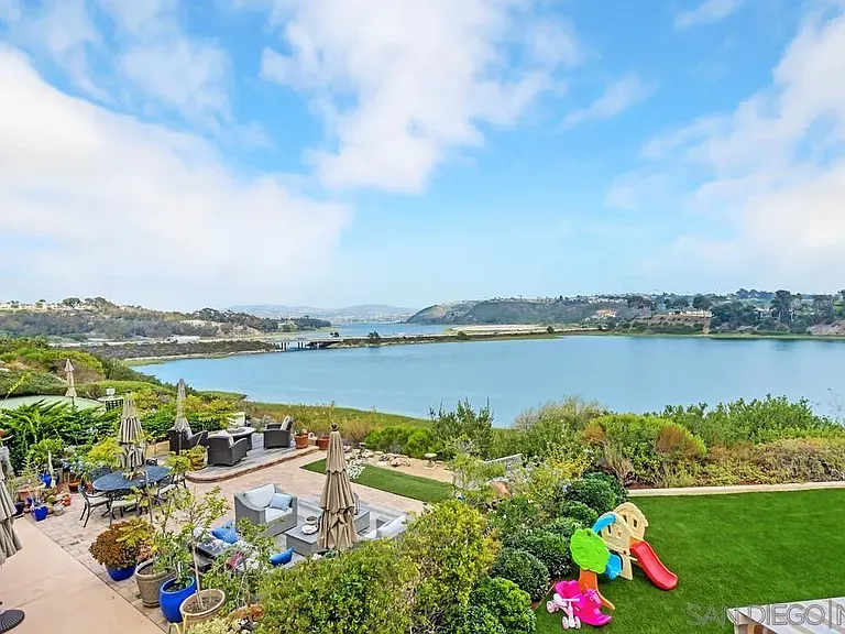 7564 Navigator Cir — Photo 41