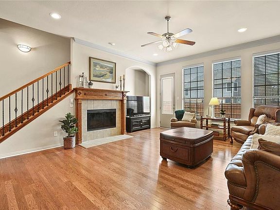 5th image of 287 Brookwood Forest Dr