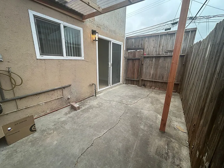7822 Newman Ave #B — Photo 8