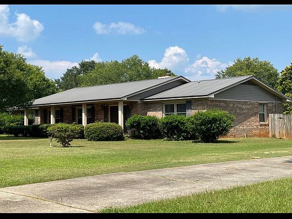 2nd image of 310 Wimbledon Dr