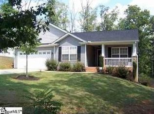 39 Chalice Hill Ln, Travelers Rest, SC 29690