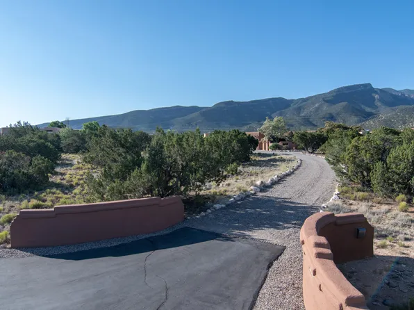 10 Puesta Del Sol, Placitas, NM 87043