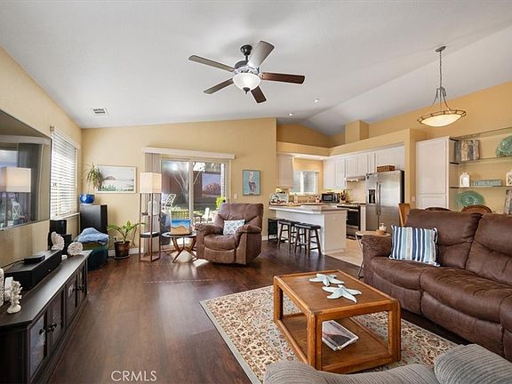 5th image of 960 Las Tunas St