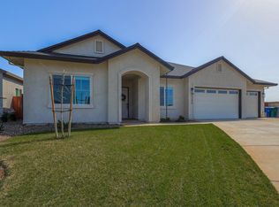 5200 Pajaro Pkwy, Redding, CA 96002