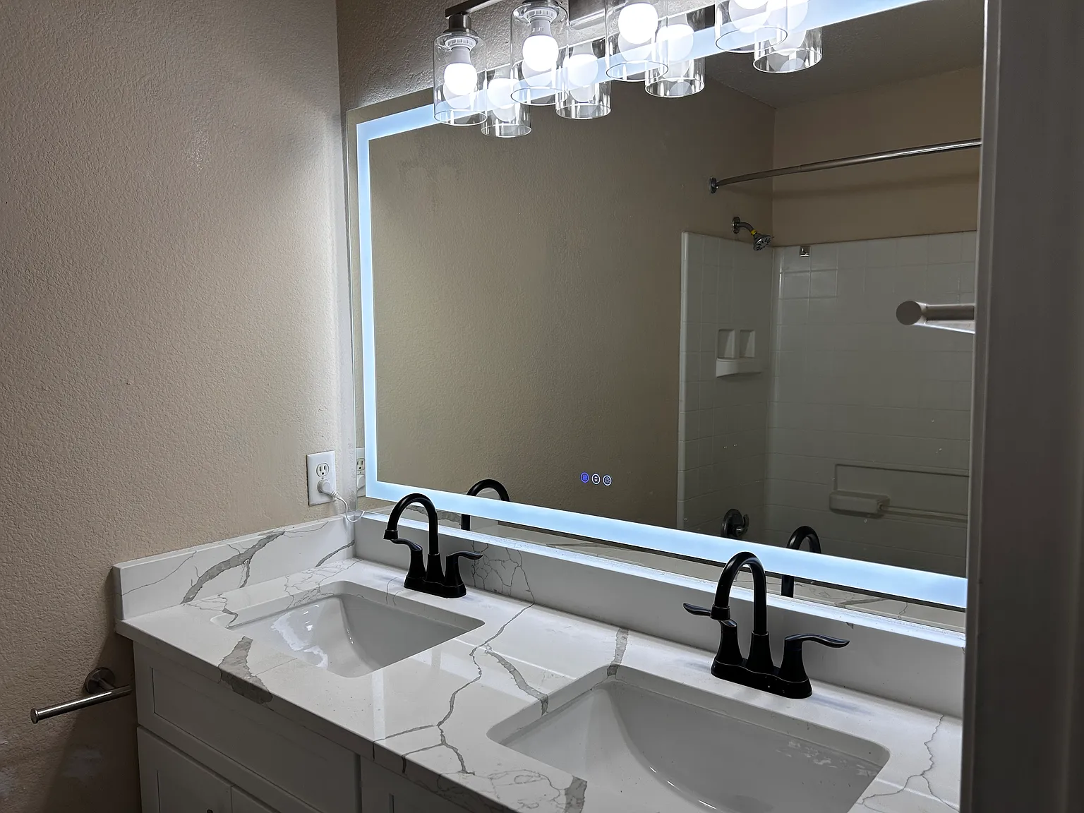 4 bed, 1650 sqft, $2,300 — Photo 3