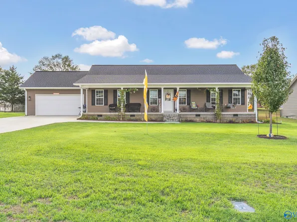 53 Peaceful Dr, Rainsville, AL 35986