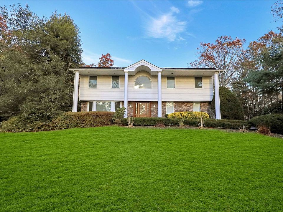 1st image of 31 Sarah Dr
