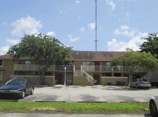 600 NW 214th St APT 104, Miami, FL 33169