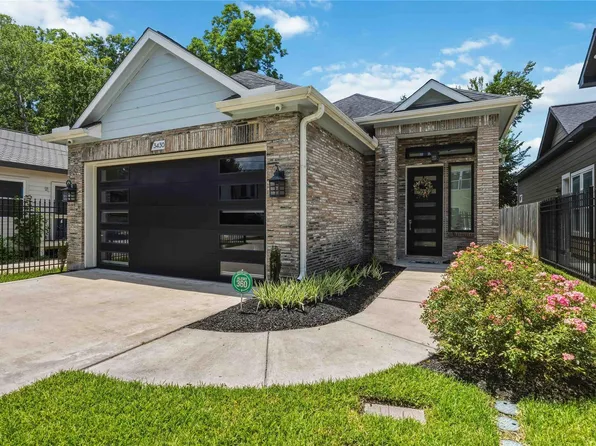 3430 Simmons St, Houston, TX 77004