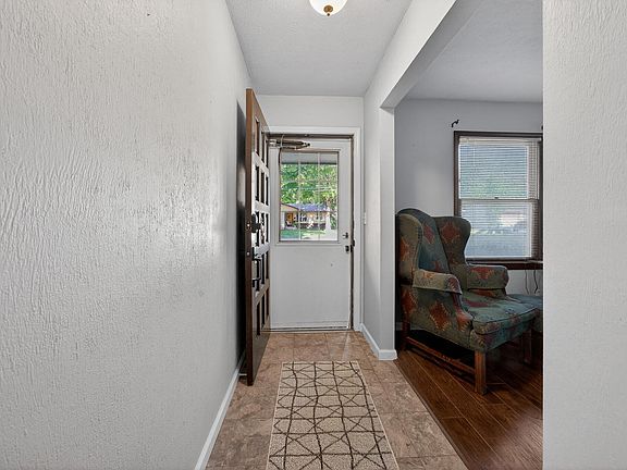 5th image of 1347 S Arcadia Avenue