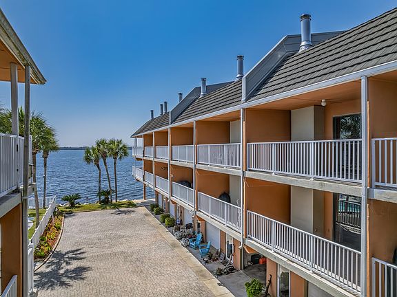 4th image of 2289 Surf Rd Unit A6