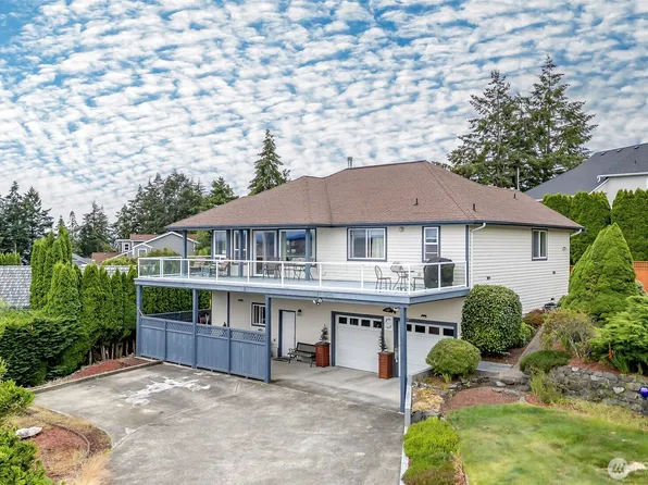 1550 13th Court, Fox Island, WA 98333