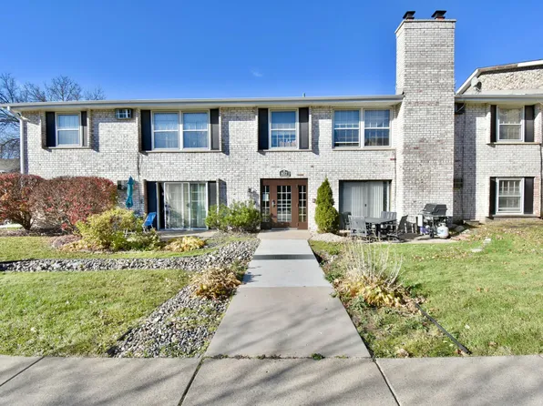 817 Smetana Rd APT 3, Hopkins, MN 55343