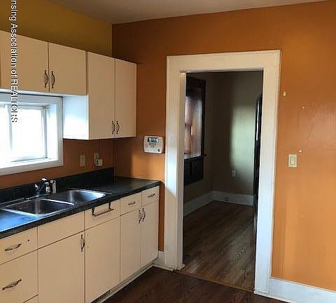 5th image of 329 N Hayford Ave