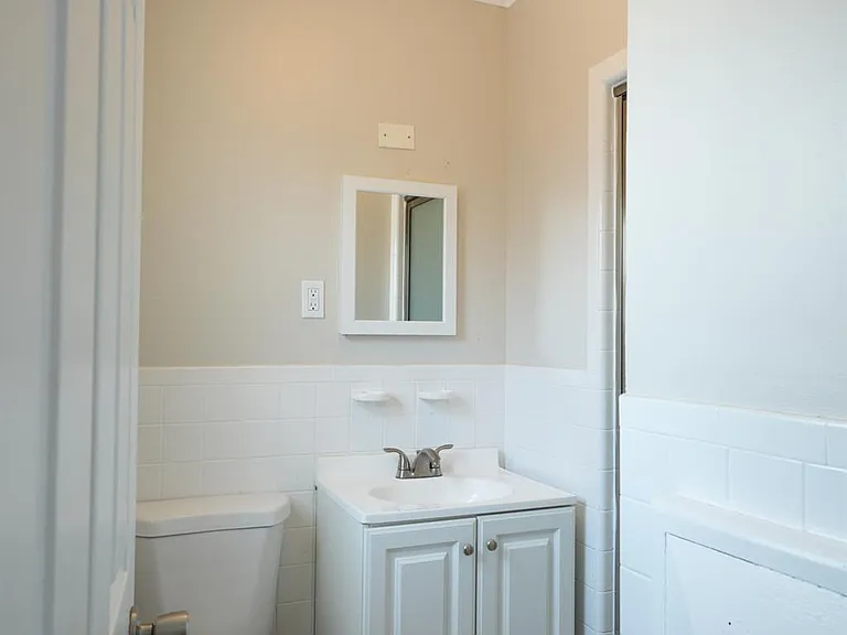 59 Troy Ave #UPPER — Photo 25