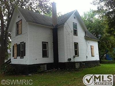 3rd image of 1333 N Park St