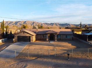 9455 Grapefruit Ave, Hesperia, CA 92345