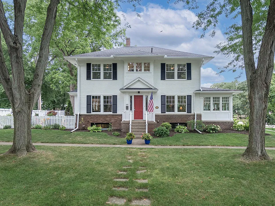 121 Cherry St