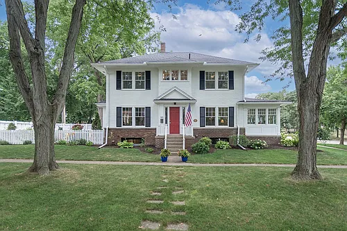 121 Cherry St Photo 1