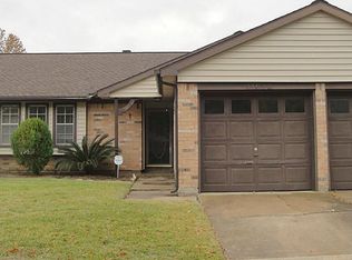 11623 Scottsdale Dr, Meadows Place, TX 77477