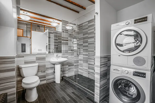 Rented by Bond New York | media 31