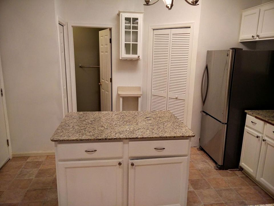 Kitchen island