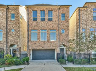 854 W 26th St, Houston, TX 77008