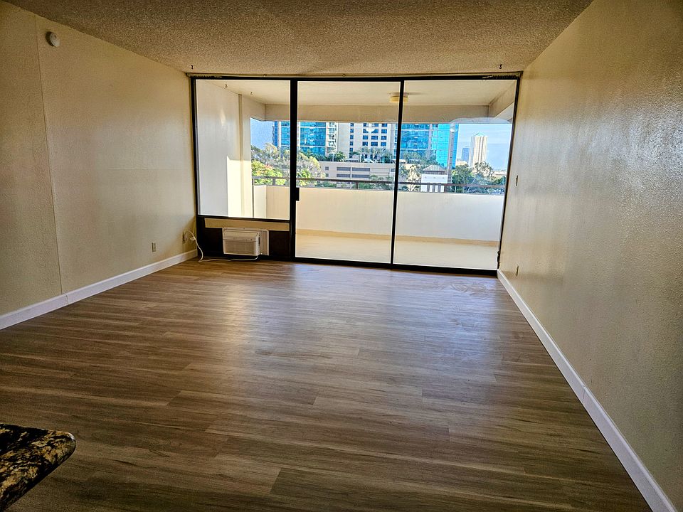 Living room and lanai