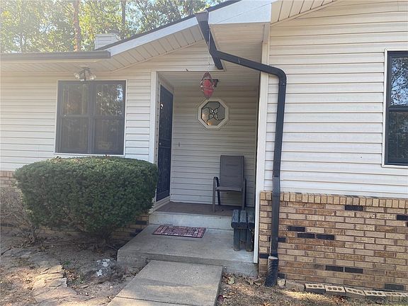2nd image of 25 Selkirk Dr