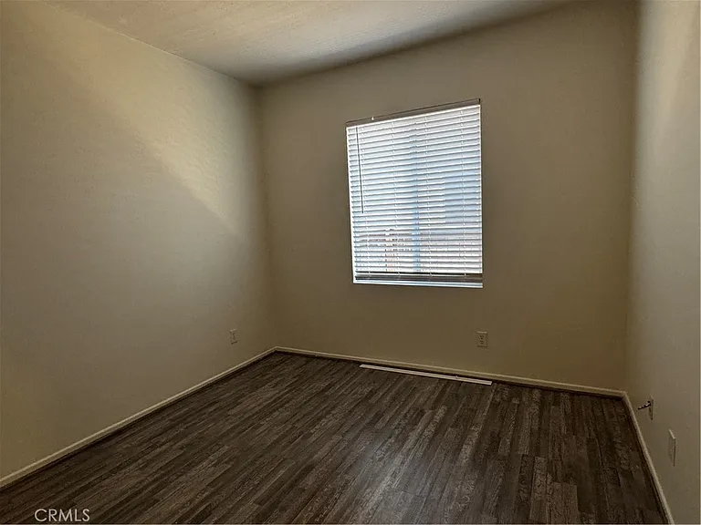 36168 Leeds St — Photo 9