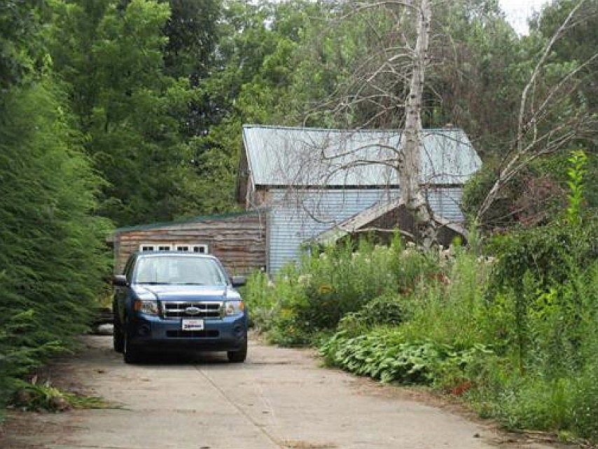 1st image of 6026 Glade Dr
