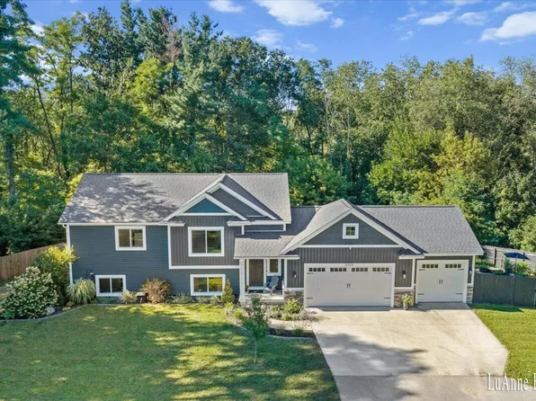 2939 Five Mile Rd NE, Grand Rapids, MI 49525