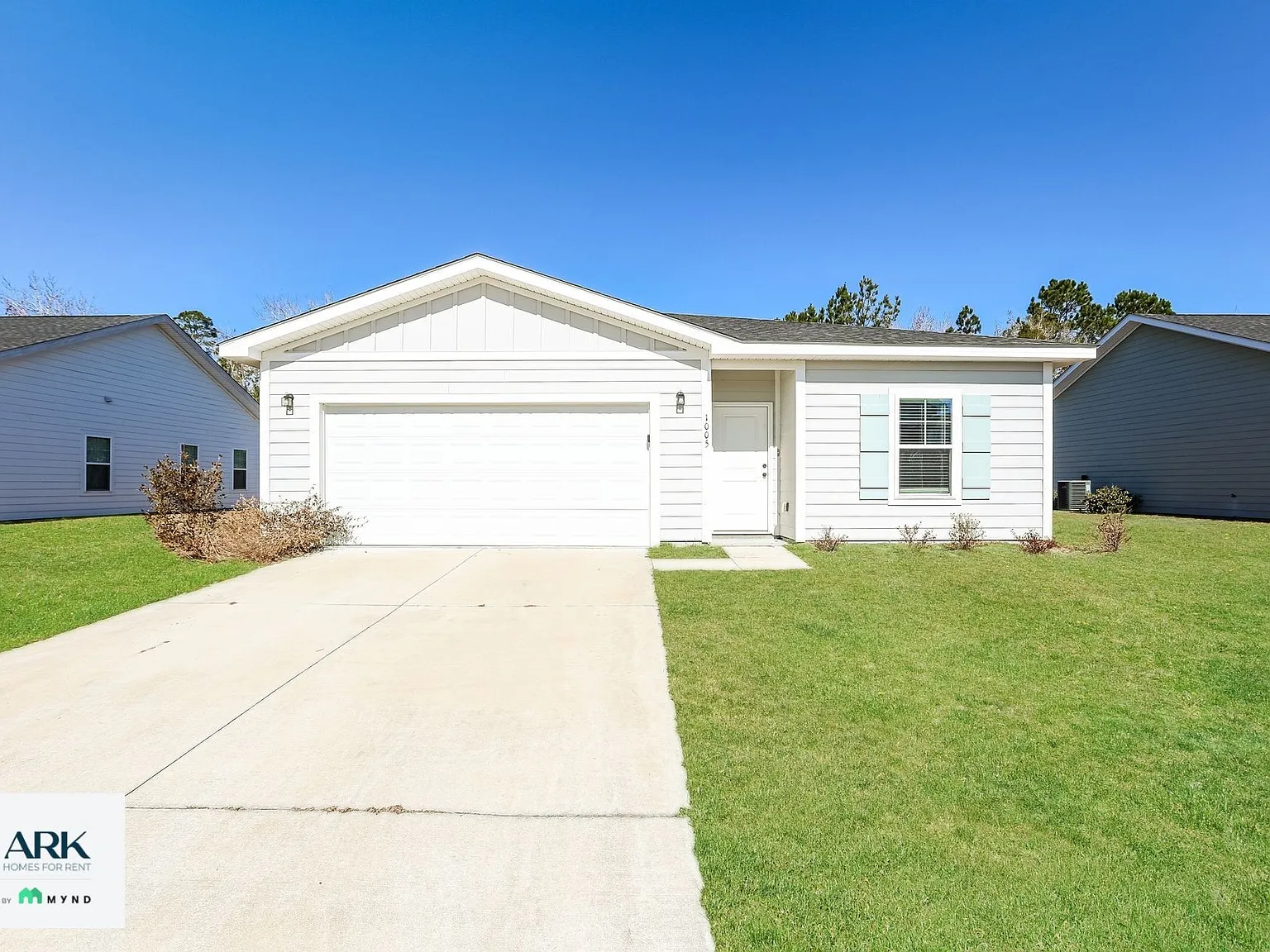 4 bed, 2.0 bath, 1400 sqft, $1,975 — Photo 1