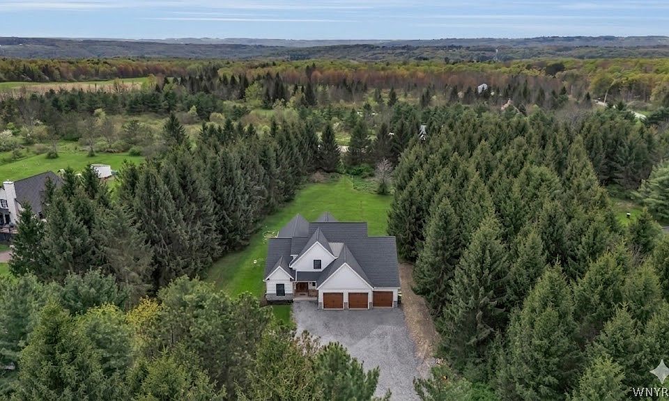 1st image of 8778 Center Rd