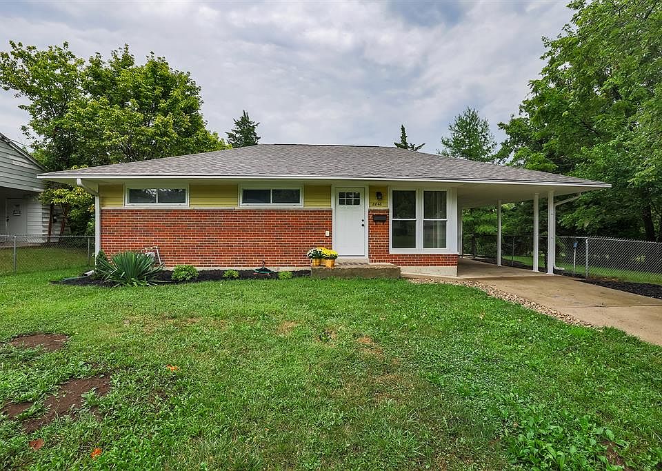 1st image of 8846 Desoto Dr
