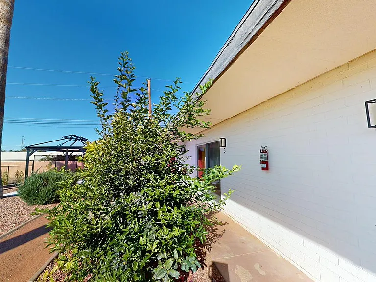 1712-1724 E Ocotillo Rd — Photo 22