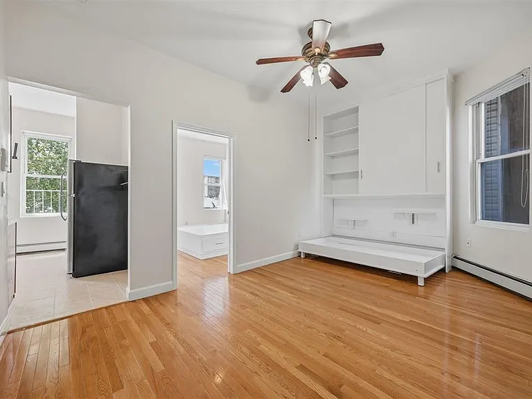 213 48th St #B3 — Photo 7