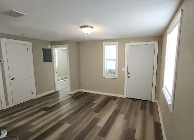 2 bed, 660 sqft, $975 — Photo 2