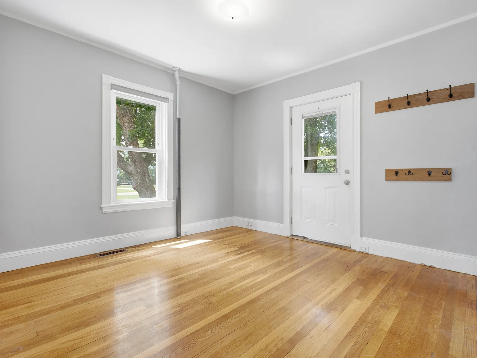 2 bed, 800 sqft, $3,000 — Photo 4