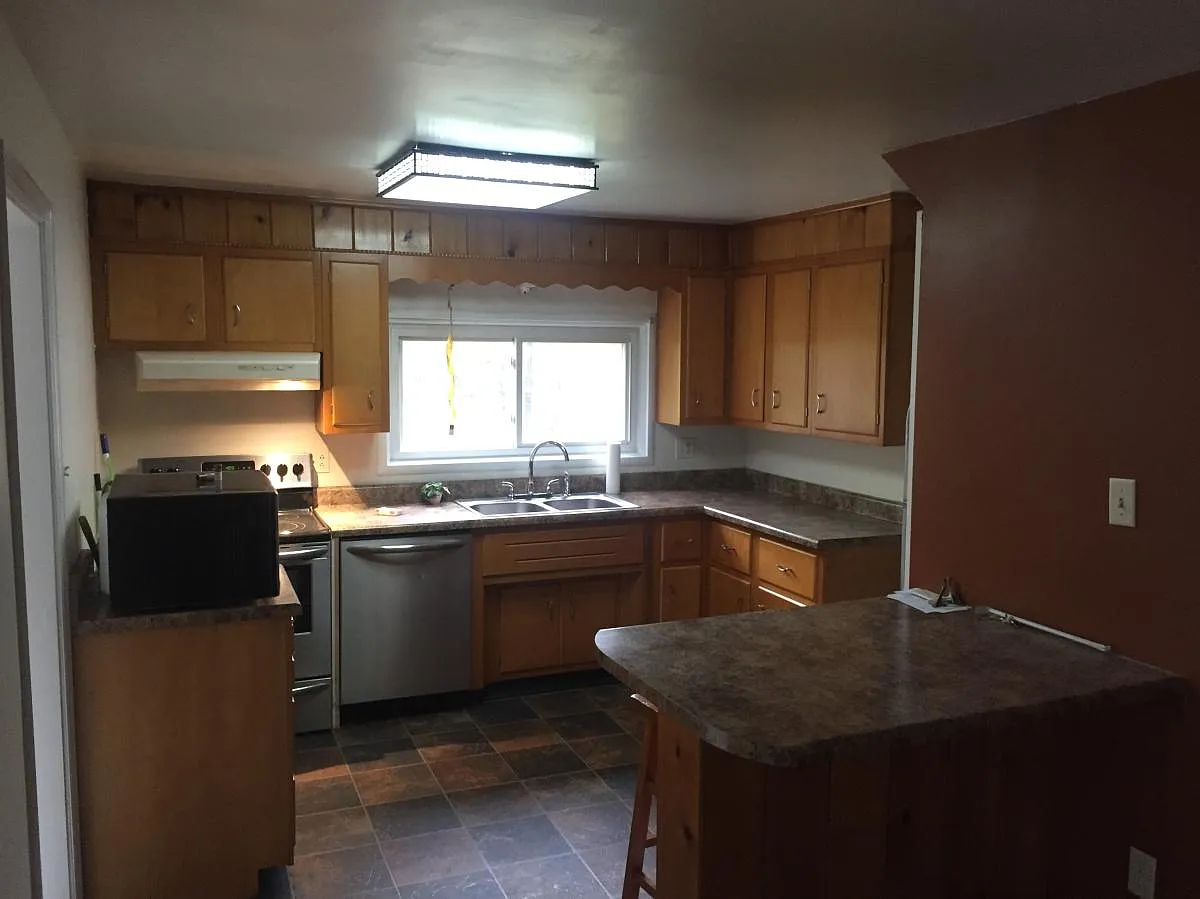 3 bed, 1252 sqft, $1,500 — Photo 2