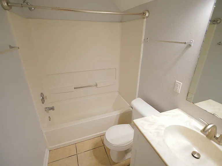 2442-2444-2446 Talco Hills Dr — Photo 10