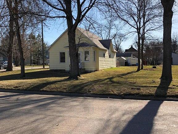 2nd image of 251 3rd Ave N