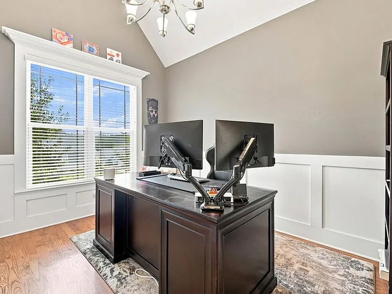 9202 White Ash Dr — Photo 17