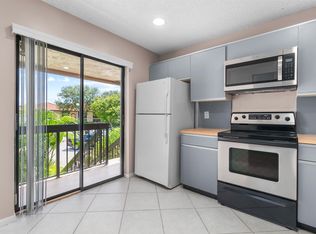 5201 W Club Cir APT 203, Boca Raton, FL 33487