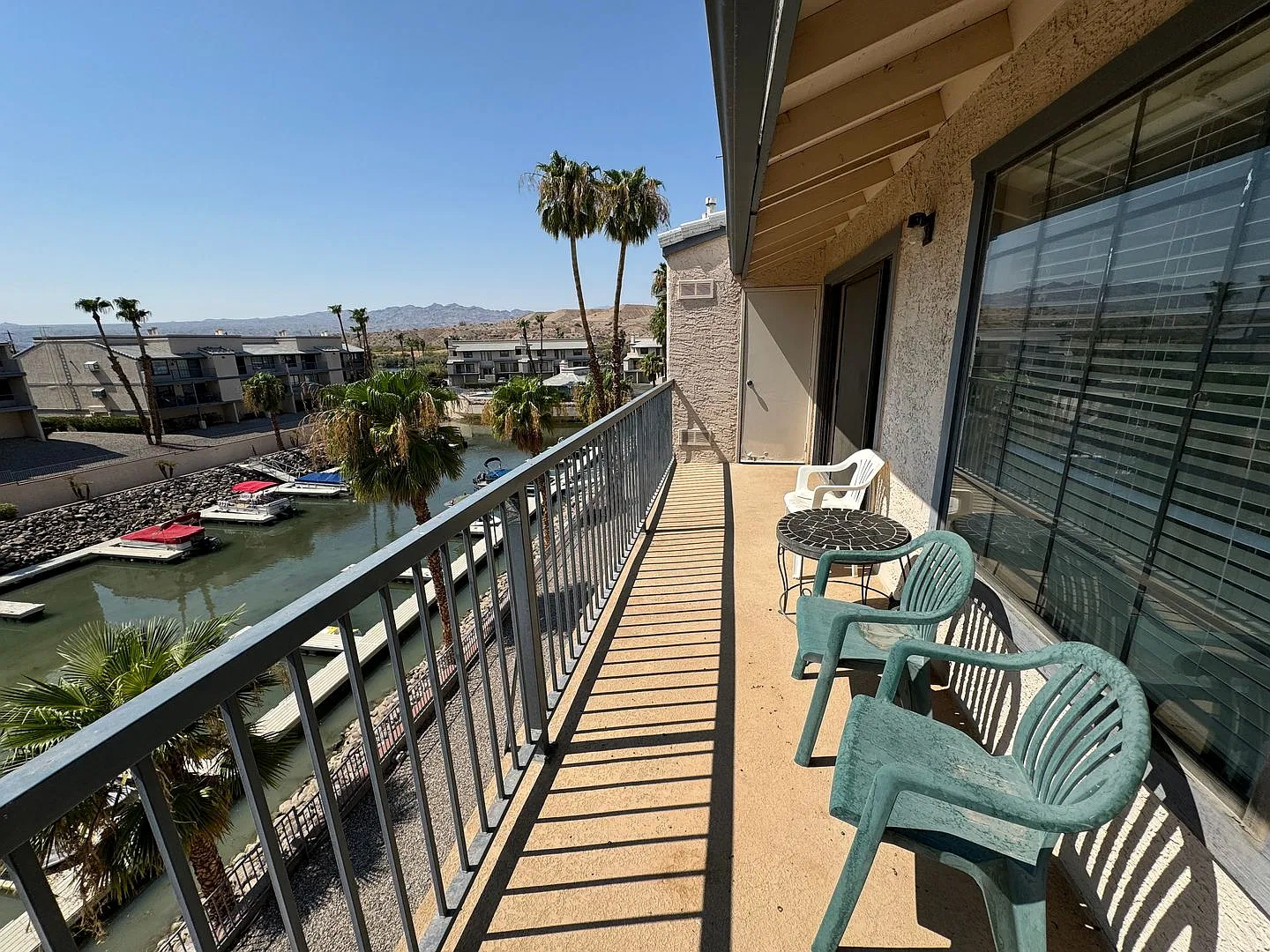 2br Furnished Condo Riverfront Complex With Utilities — Photo 3