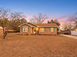 812 N Jackson St, Raeford, NC 28376