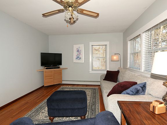 4th image of 2927 Lexington Ave