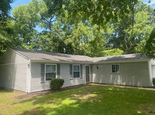 501 Ashwood Dr, Newport News, VA 23602